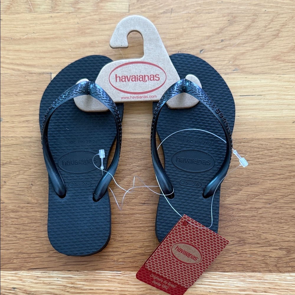 Havaianas Classic Black Sandals NWT